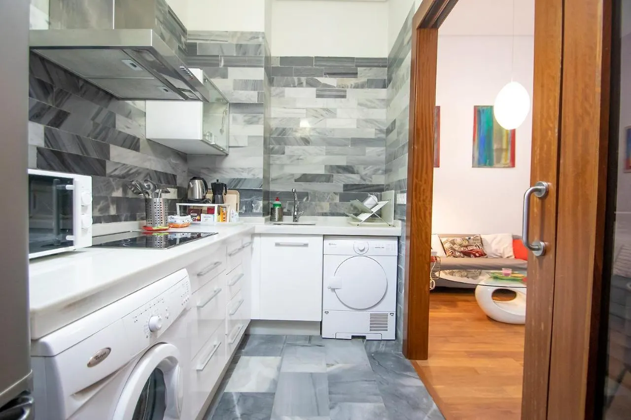 MAGNÍFICO APTO 2 dorm 2 baños en el CORAZÓN DE SEVILLA AA WIFI Apartamento