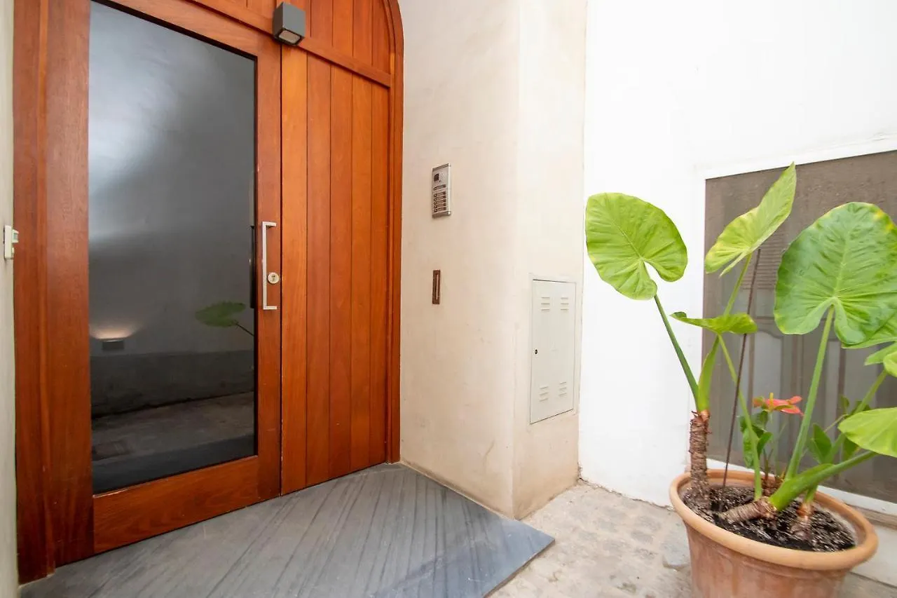 MAGNÍFICO APTO 2 dorm 2 baños en el CORAZÓN DE SEVILLA AA WIFI Apartamento