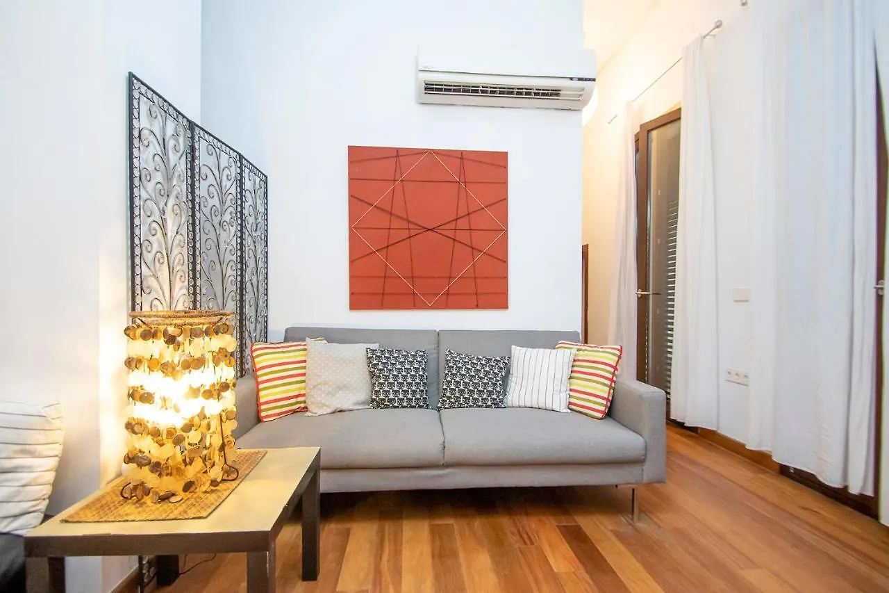 MAGNÍFICO APTO 2 dorm 2 baños en el CORAZÓN DE SEVILLA AA WIFI