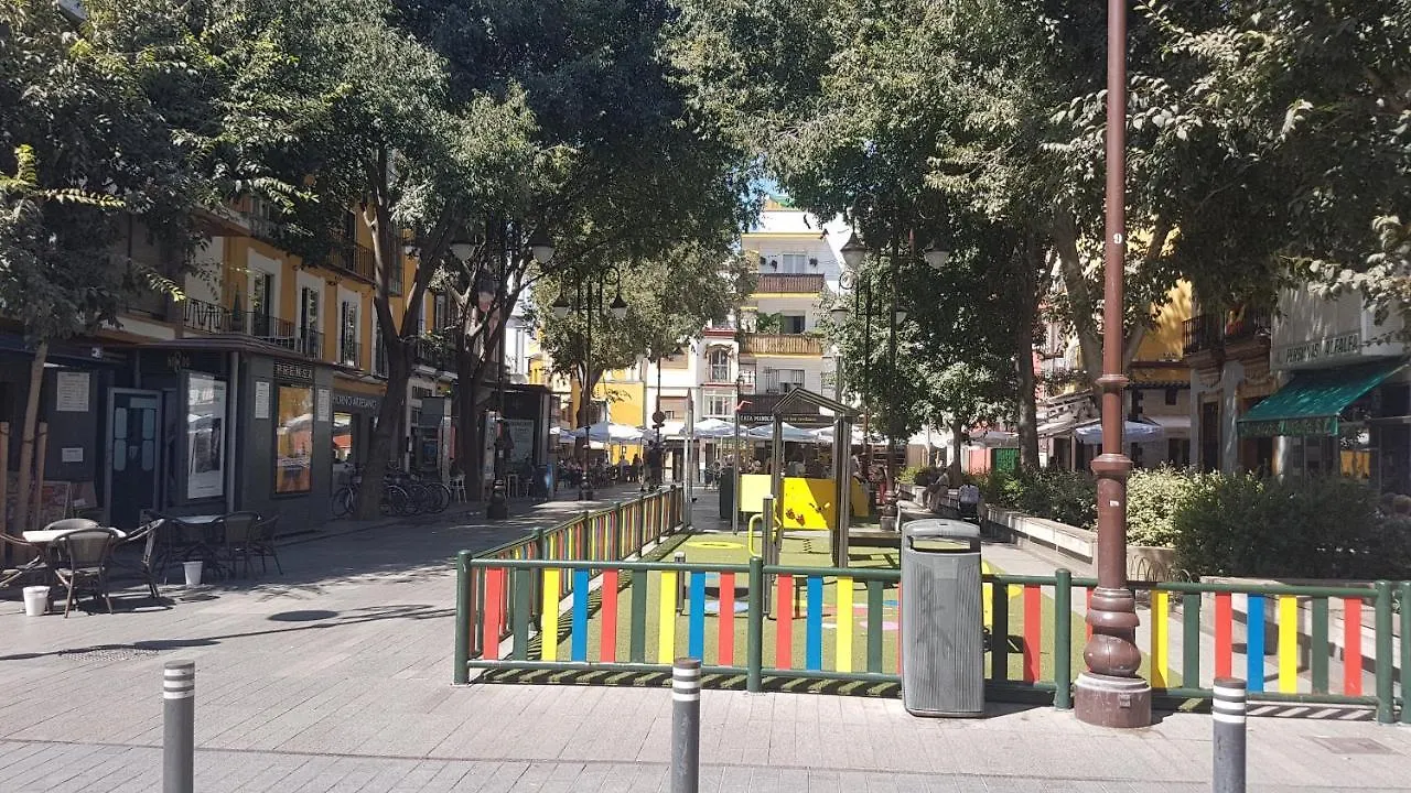 MAGNÍFICO APTO 2 dorm 2 baños en el CORAZÓN DE SEVILLA AA WIFI Apartamento