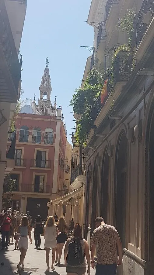 Apartment Magnifico Apto 2 Dorm 2 Banos En El Corazon De Sevilla Aa Wifi